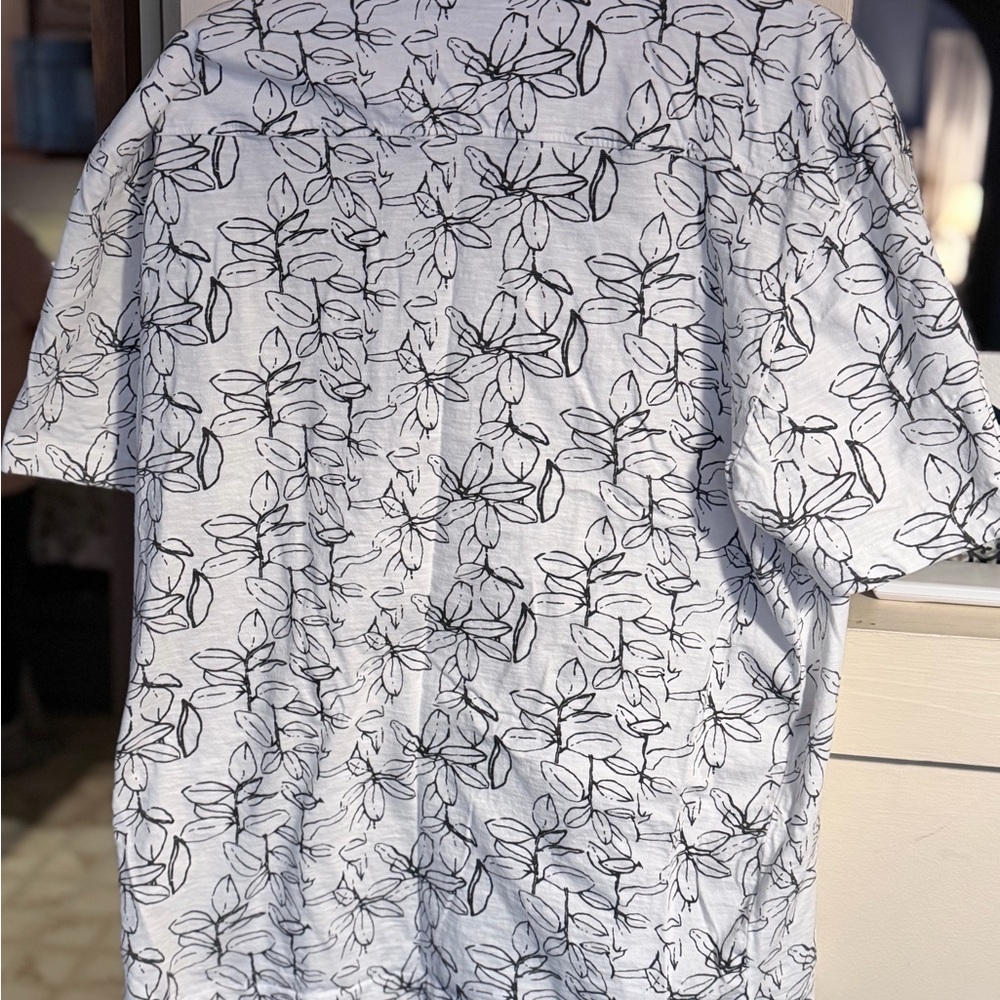 Report Collection White and Black Floral Button Down Shirt - Picture 6 of 7